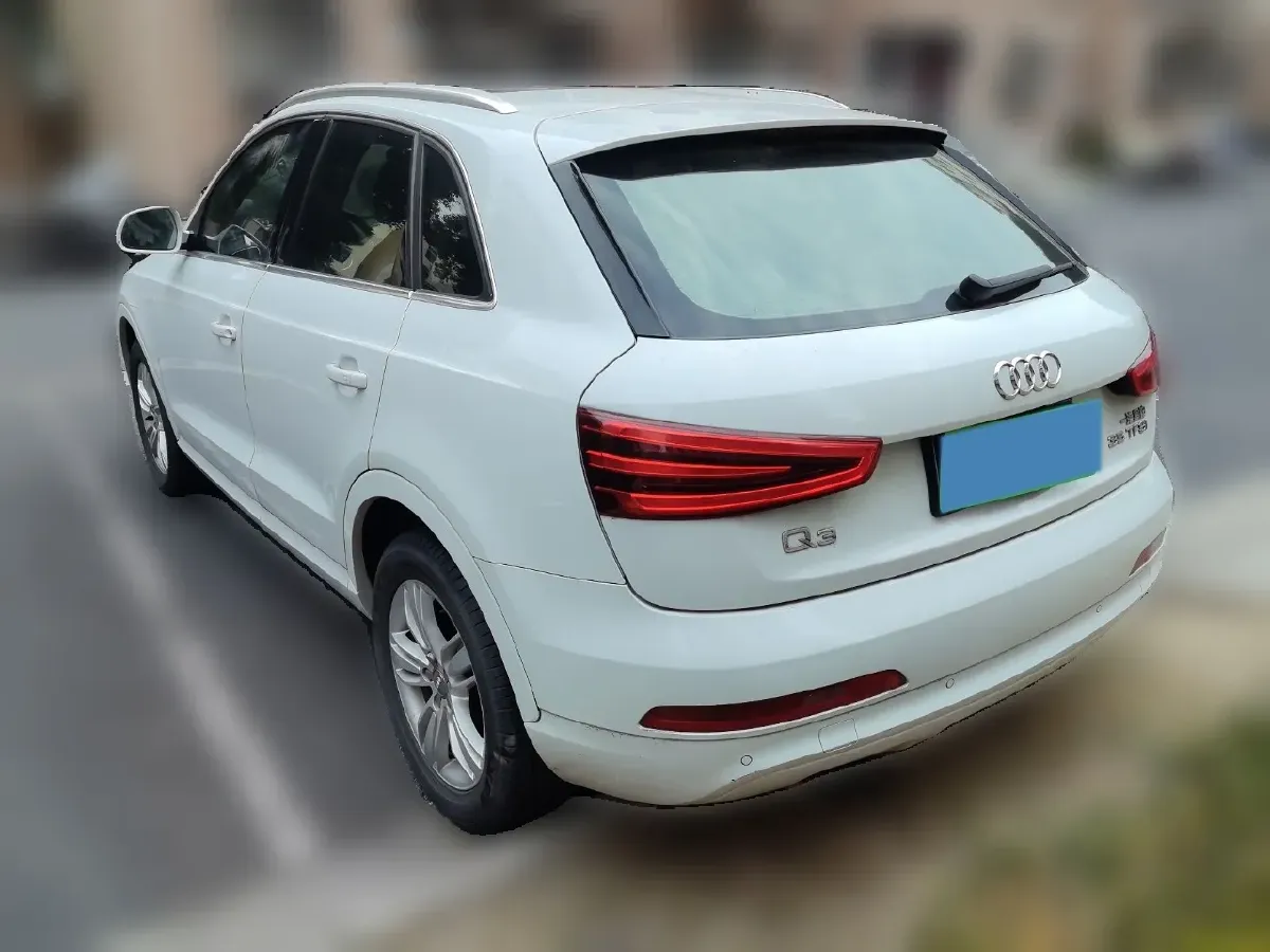2015 Audi Q3 2.0T 170HP L4 7DCT,autocango,china used car exporter,china ev exporter,chinese used car exporter,chinese used ev exporter