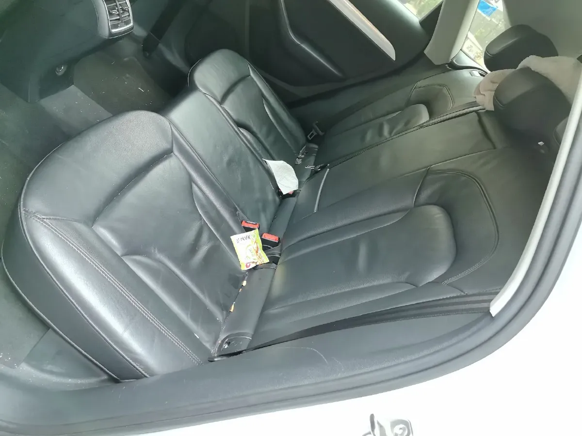 2015 Audi Q3 2.0T 170HP L4 7DCT,autocango,china used car exporter,china ev exporter,chinese used car exporter,chinese used ev exporter