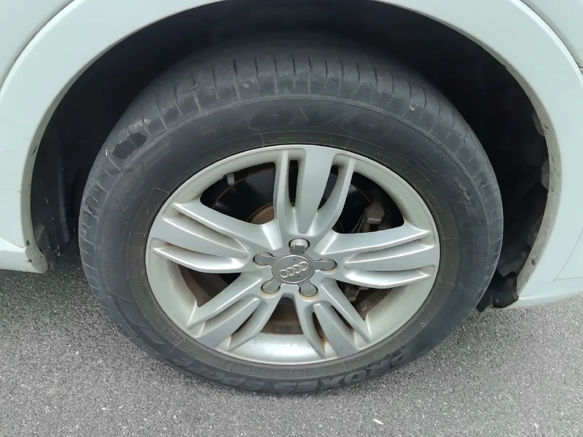 2015 Audi Q3 2.0T 170HP L4 7DCT,autocango,china used car exporter,china ev exporter,chinese used car exporter,chinese used ev exporter