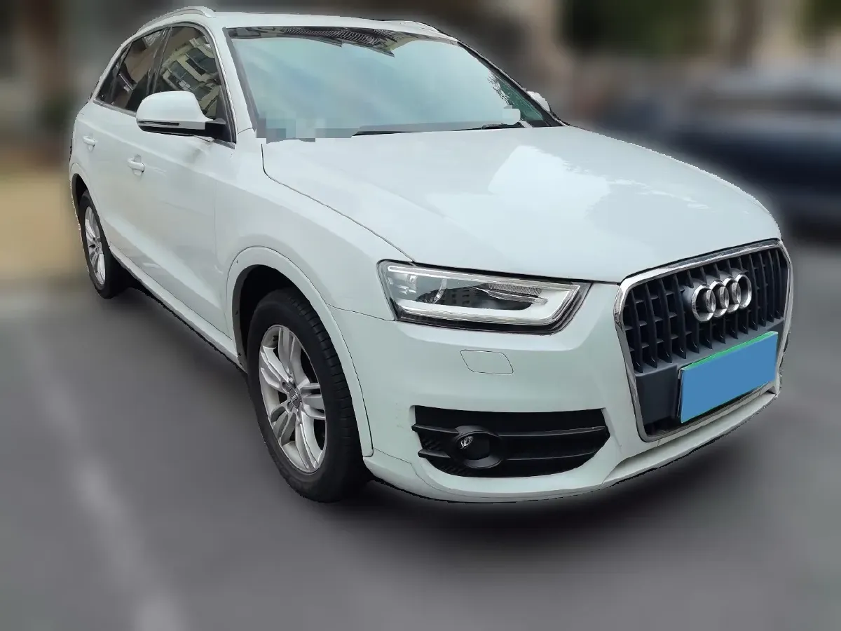2015 Audi Q3 2.0T 170HP L4 7DCT,autocango,china used car exporter,china ev exporter,chinese used car exporter,chinese used ev exporter