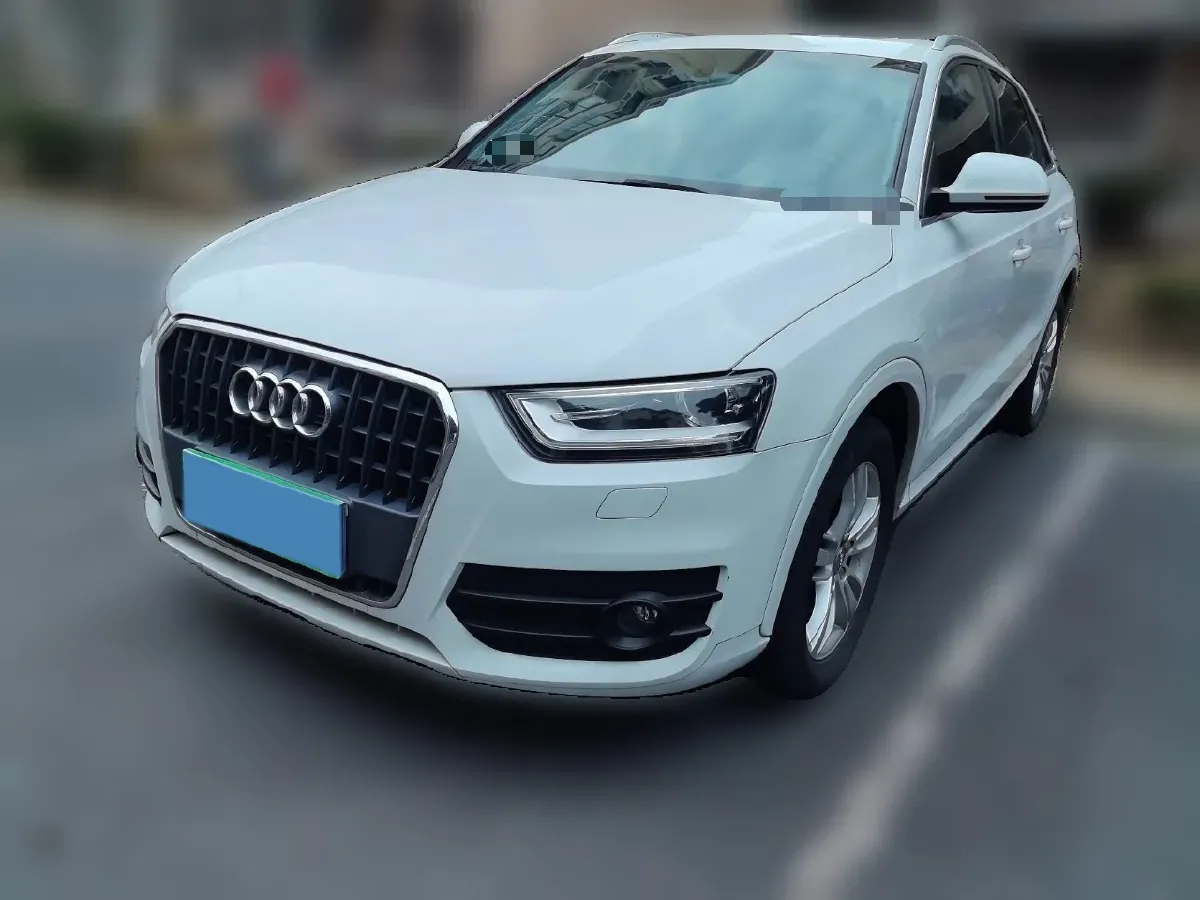 2015 Audi Q3 2.0T 170HP L4 7DCT,autocango,china used car exporter,china ev exporter,chinese used car exporter,chinese used ev exporter