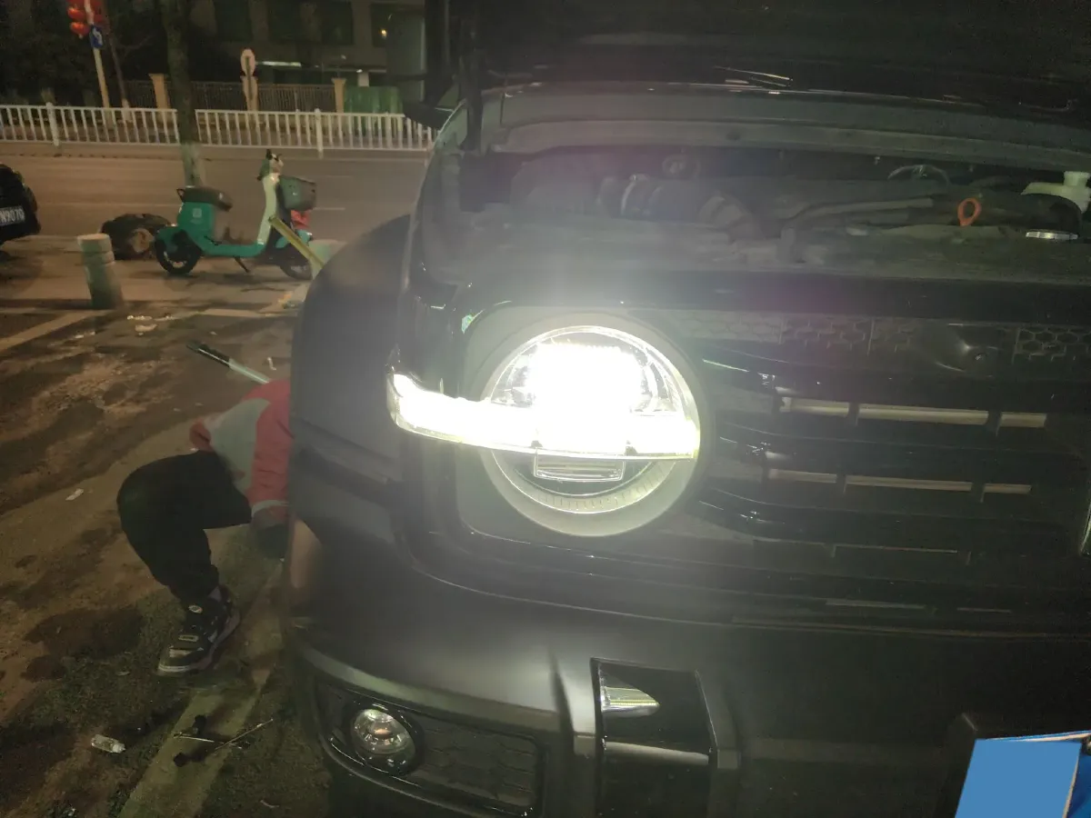 2021 Tank 300 2.0T 227HP L4 8AT,autocango,china used car exporter,china ev exporter,chinese used car exporter,chinese used ev exporter