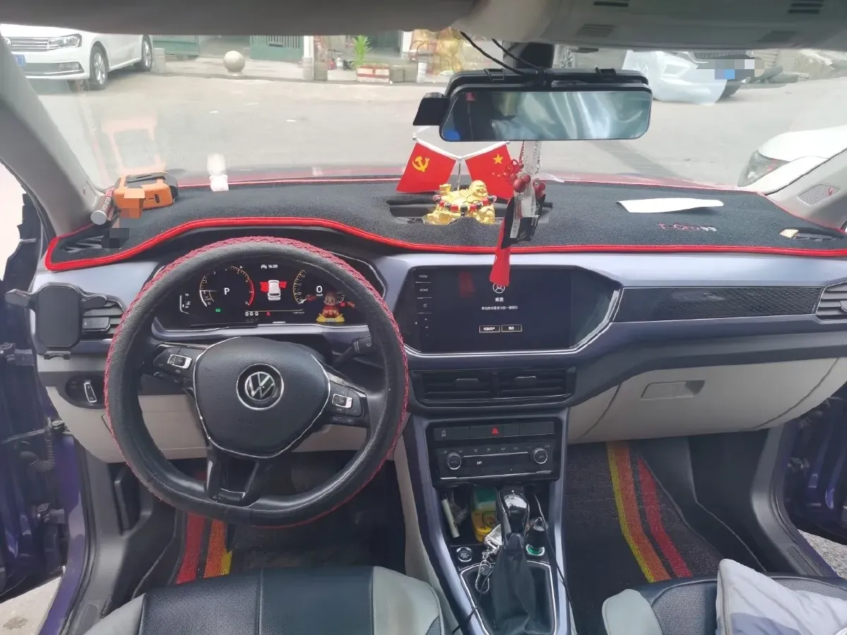 2021 Volkswagen T-Cross 1.4T 150HP L4 7DCT,autocango,china used car exporter,china ev exporter,chinese used car exporter,chinese used ev exporter