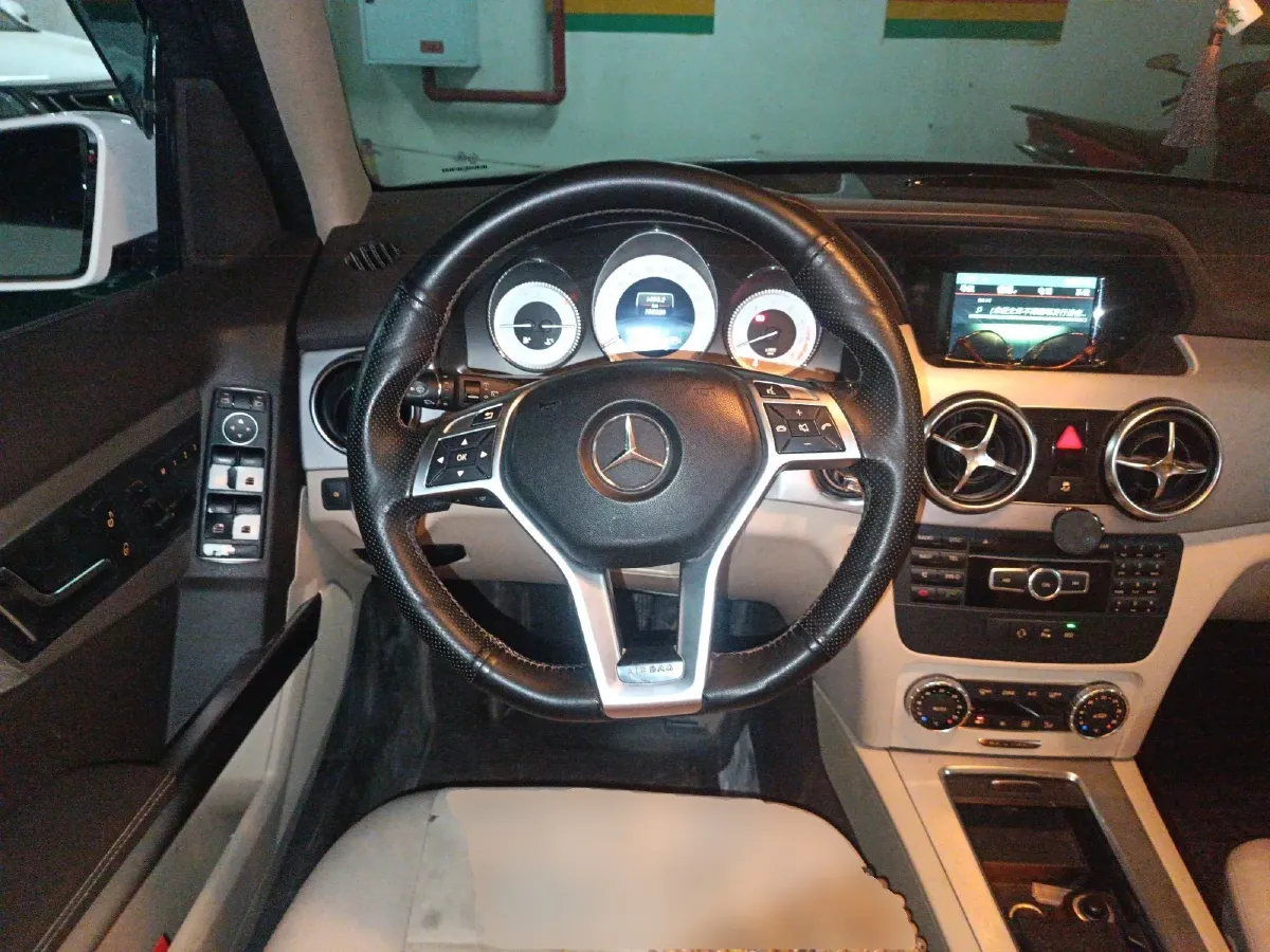 2015 Mercedes-Benz GLK Class 2.0T 211HP L4 7AT,autocango,china used car exporter,china ev exporter,chinese used car exporter,chinese used ev exporter