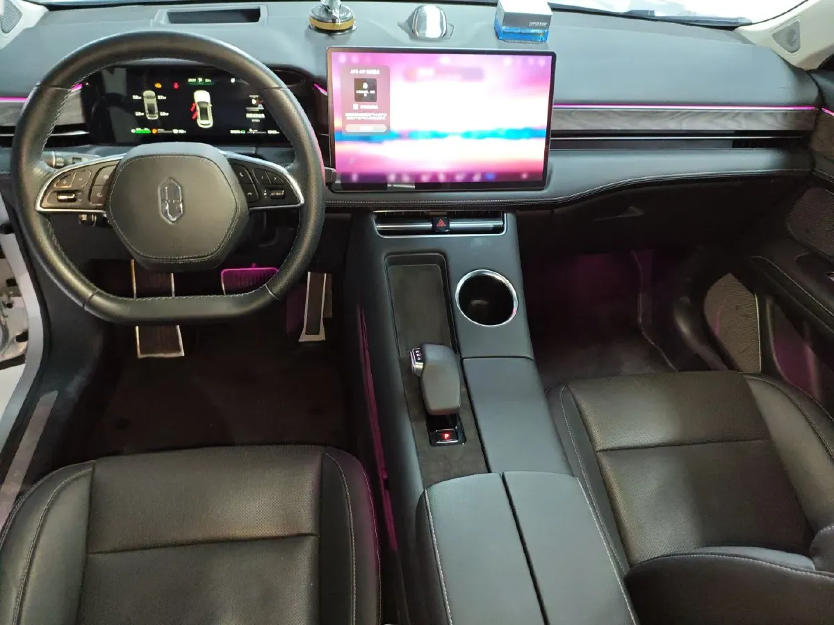 2022 AITO AITO M5 Range Extended 125HP REEV 40KWH,autocango,china used car exporter,china ev exporter,chinese used car exporter,chinese used ev exporter