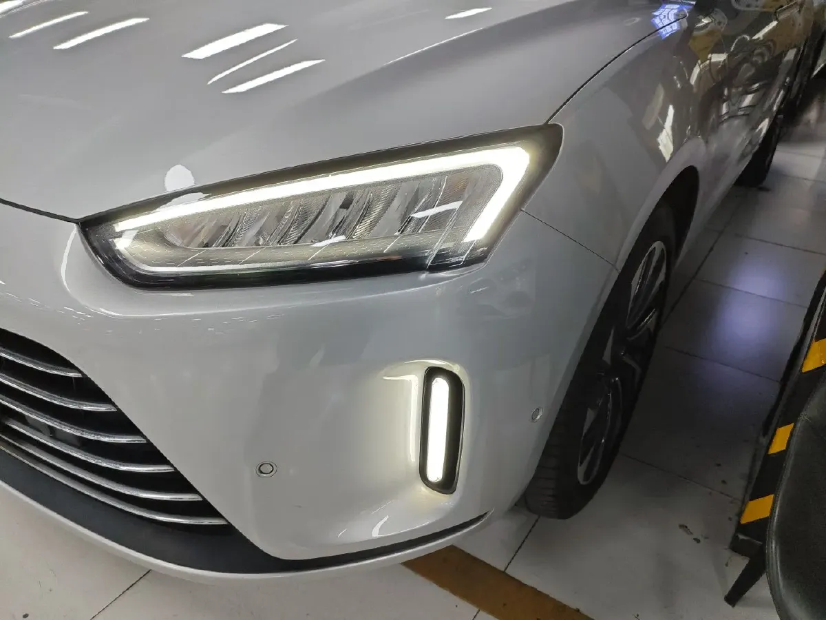 2022 AITO AITO M5 Range Extended 125HP REEV 40KWH,autocango,china used car exporter,china ev exporter,chinese used car exporter,chinese used ev exporter