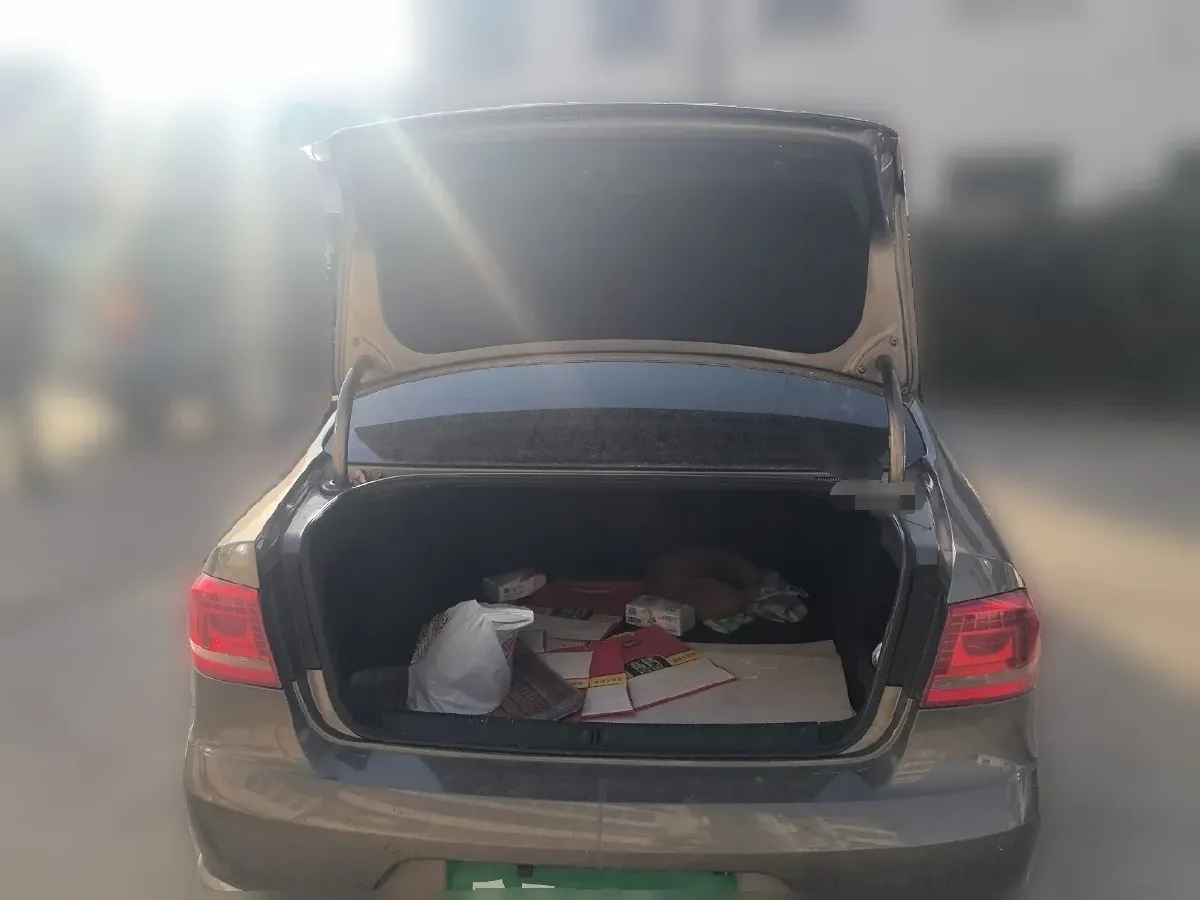 2013 Volkswagen Magotan 1.8T 160HP L4 7DCT,autocango,china used car exporter,china ev exporter,chinese used car exporter,chinese used ev exporter