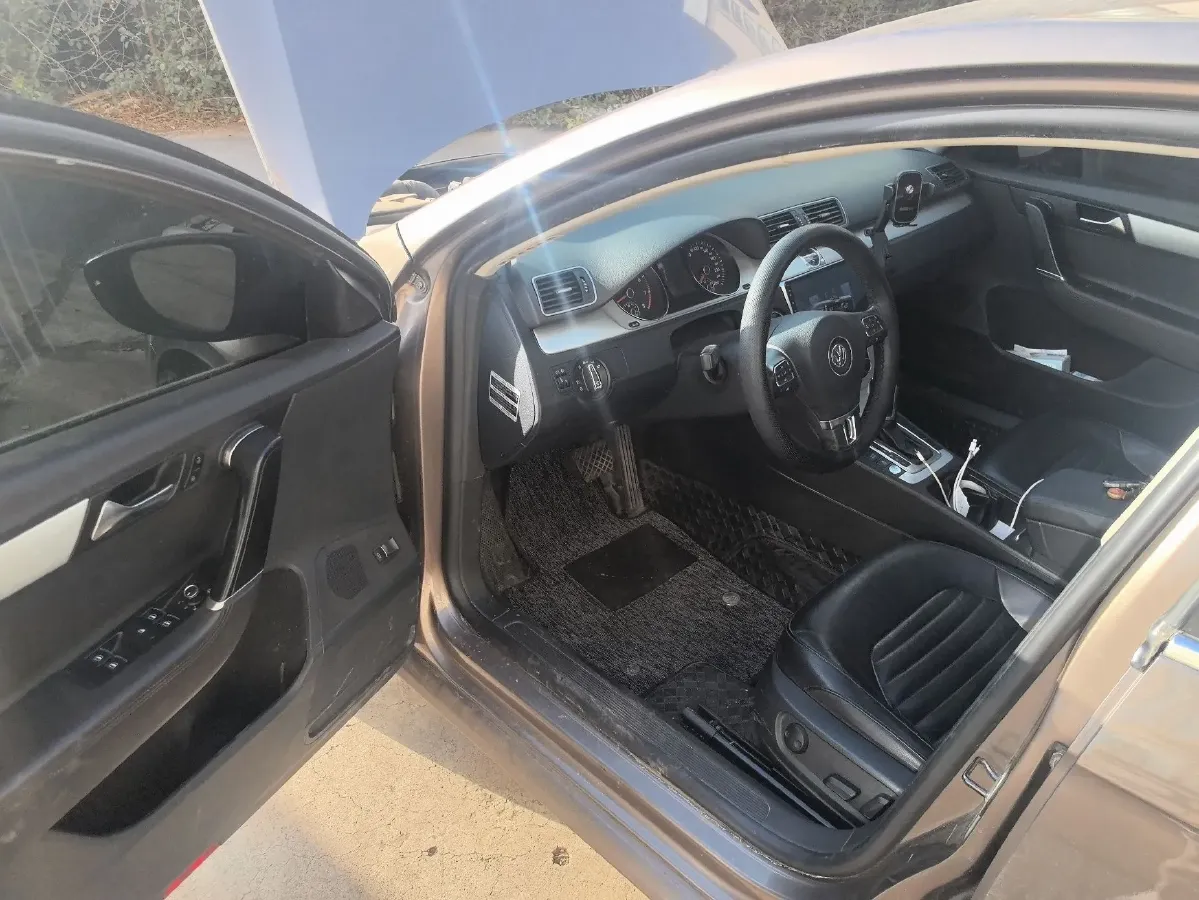 2013 Volkswagen Magotan 1.8T 160HP L4 7DCT,autocango,china used car exporter,china ev exporter,chinese used car exporter,chinese used ev exporter