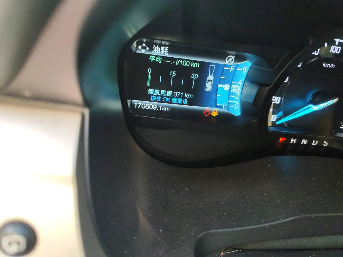 2020 Ford Everest 2.3T 275HP L4 10AT,autocango,china used car exporter,china ev exporter,chinese used car exporter,chinese used ev exporter