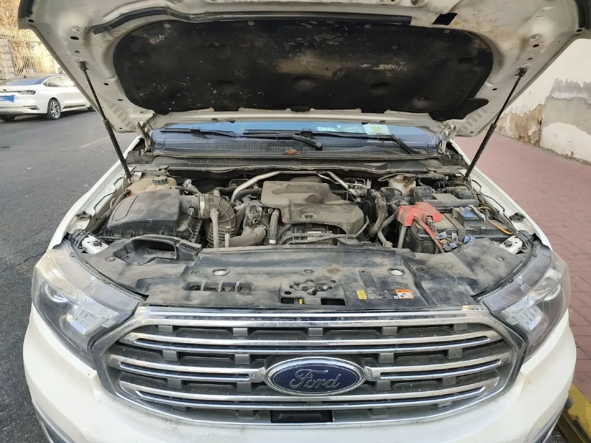 2020 Ford Everest 2.3T 275HP L4 10AT,autocango,china used car exporter,china ev exporter,chinese used car exporter,chinese used ev exporter