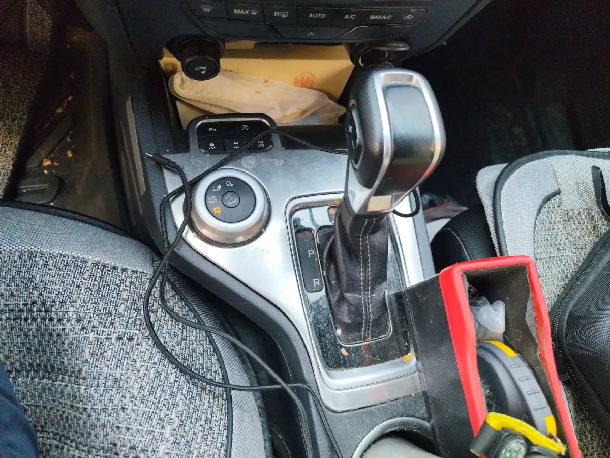 2020 Ford Everest 2.3T 275HP L4 10AT,autocango,china used car exporter,china ev exporter,chinese used car exporter,chinese used ev exporter