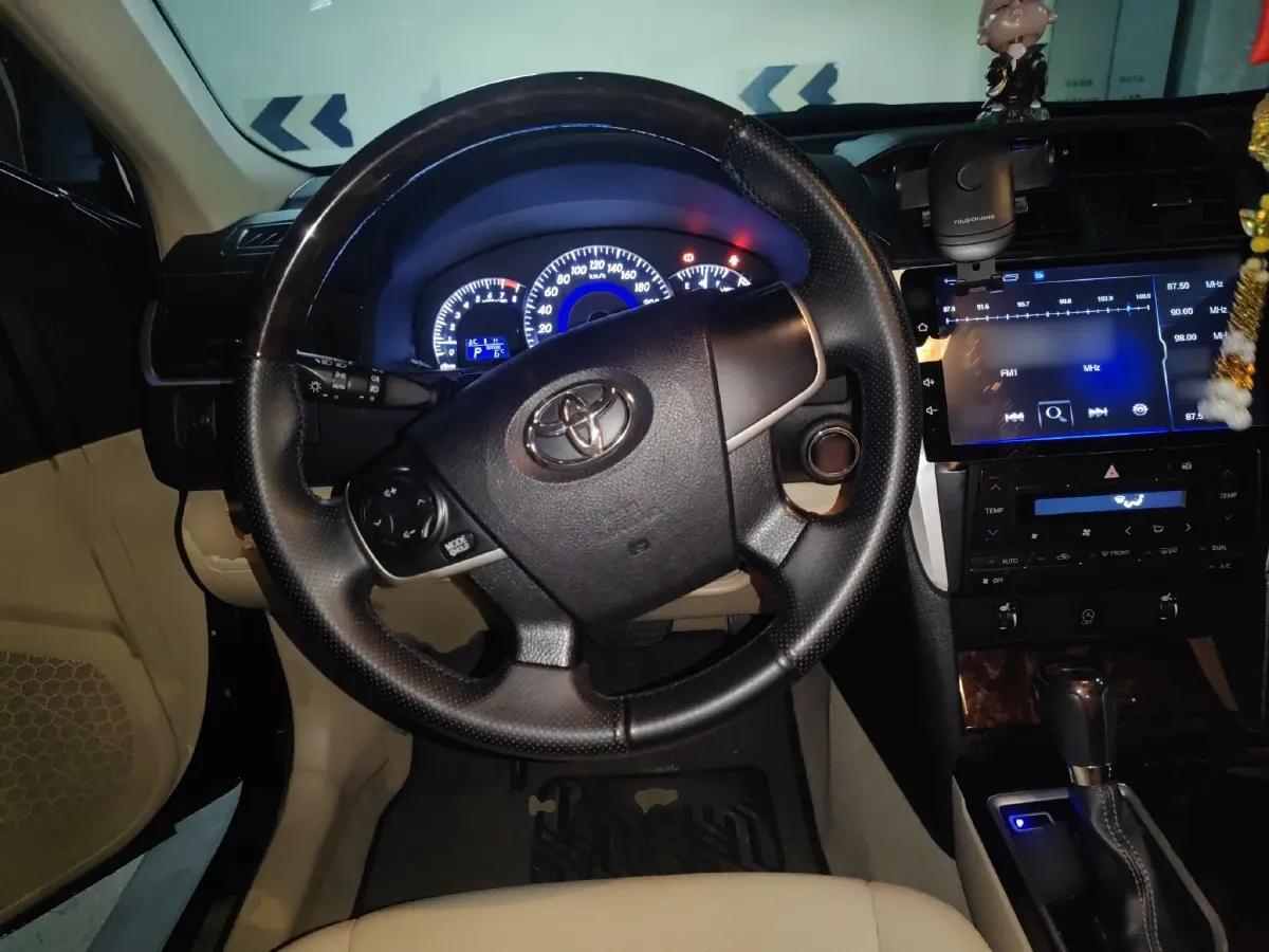 2016 Toyota Camry 2.0L 167HP L4 6AT,autocango,china used car exporter,china ev exporter,chinese used car exporter,chinese used ev exporter