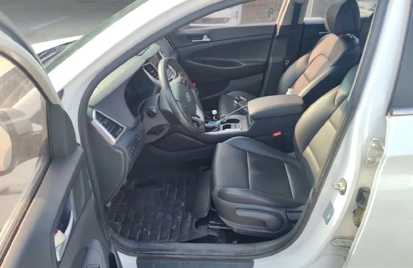 2015 Hyundai ix35 2.0L 160HP L4 6AT,autocango,china used car exporter,china ev exporter,chinese used car exporter,chinese used ev exporter