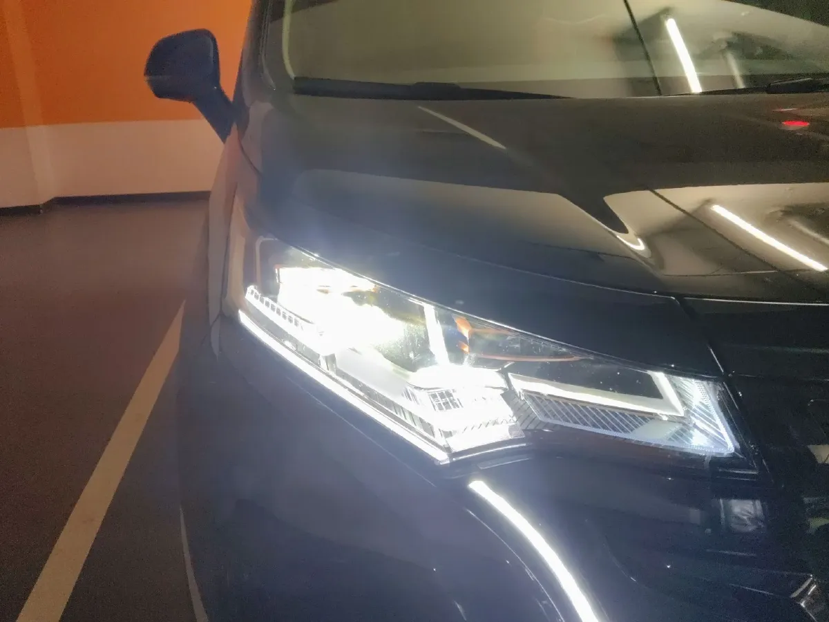 2022 Denza D9 1.5T 139HP L4 E-CVT PHEV 40.06KWH,autocango,china used car exporter,china ev exporter,chinese used car exporter,chinese used ev exporter