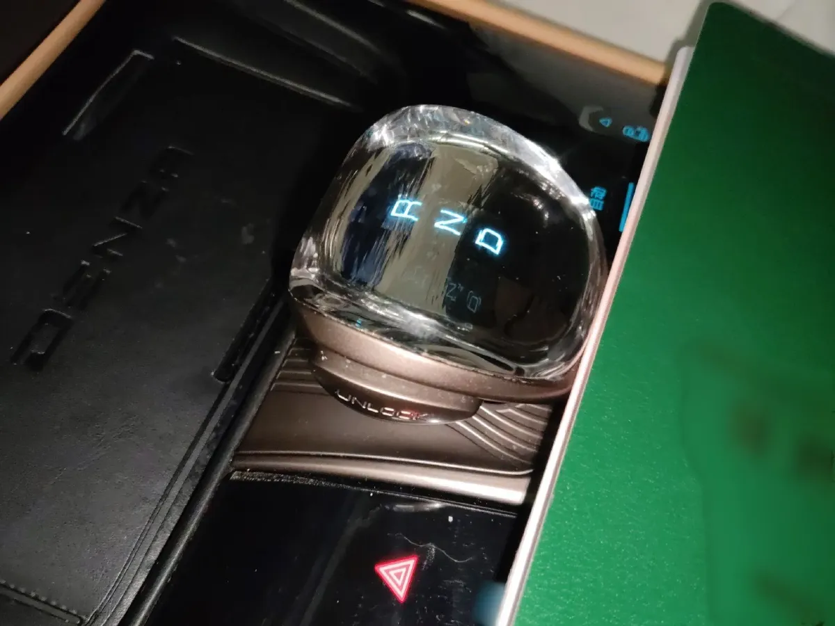 2022 Denza D9 1.5T 139HP L4 E-CVT PHEV 40.06KWH,autocango,china used car exporter,china ev exporter,chinese used car exporter,chinese used ev exporter