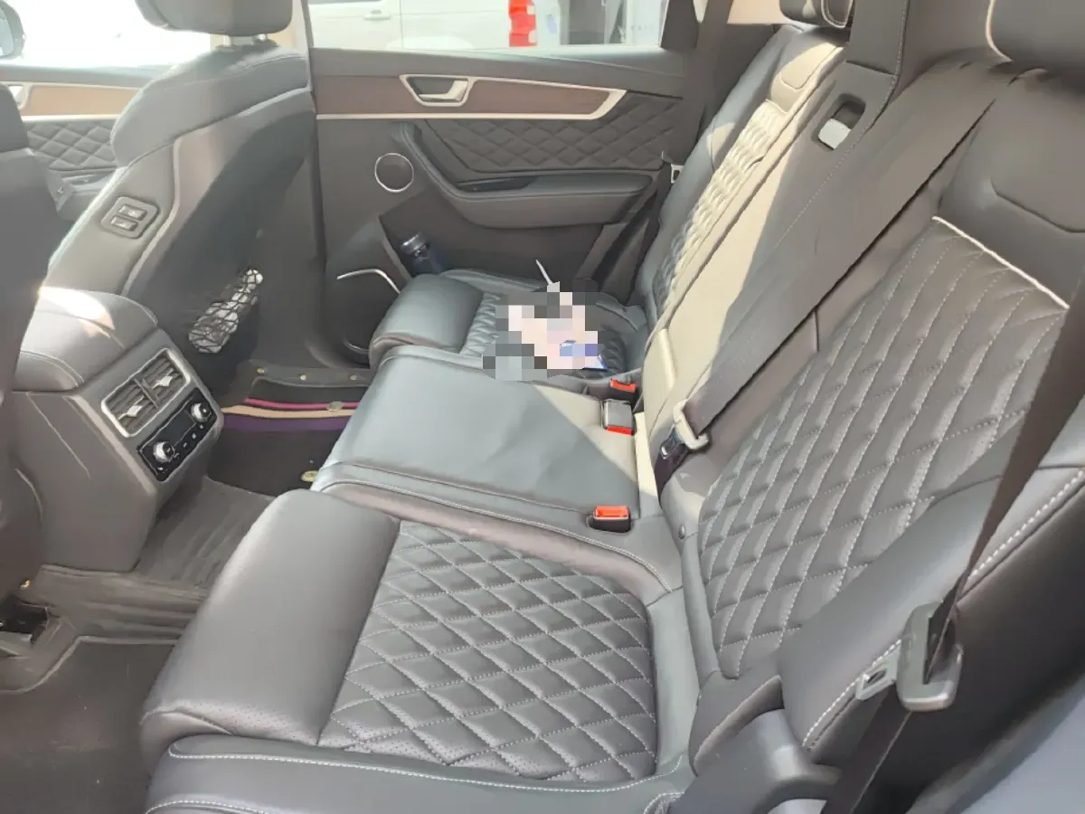 2022 HongQi HS7 3.0T 337HP V6 8AT,autocango,china used car exporter,china ev exporter,chinese used car exporter,chinese used ev exporter