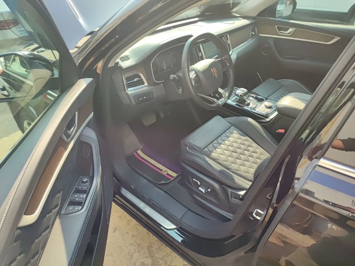 2022 HongQi HS7 3.0T 337HP V6 8AT,autocango,china used car exporter,china ev exporter,chinese used car exporter,chinese used ev exporter