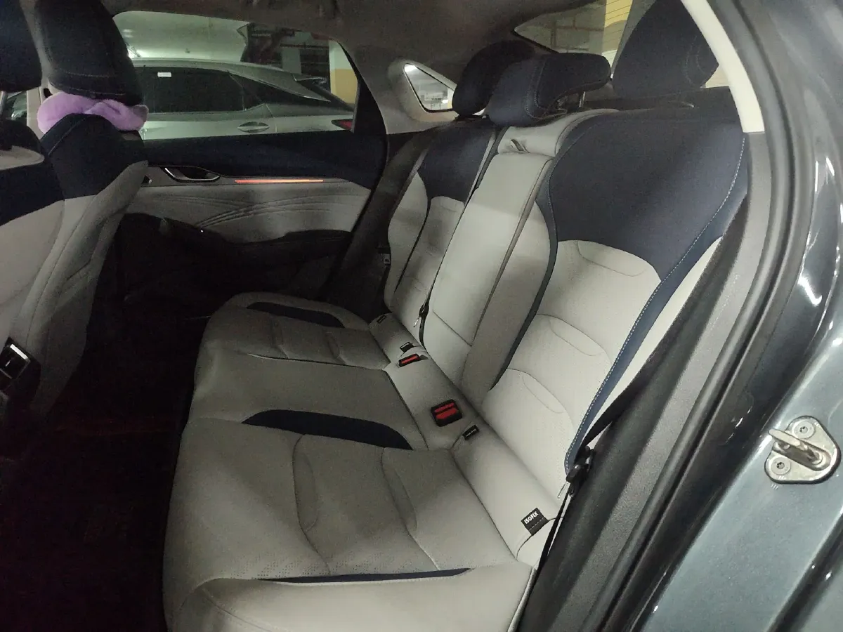 2021 Geely Preface 2.0T 190HP L4 7DCT,autocango,china used car exporter,china ev exporter,chinese used car exporter,chinese used ev exporter