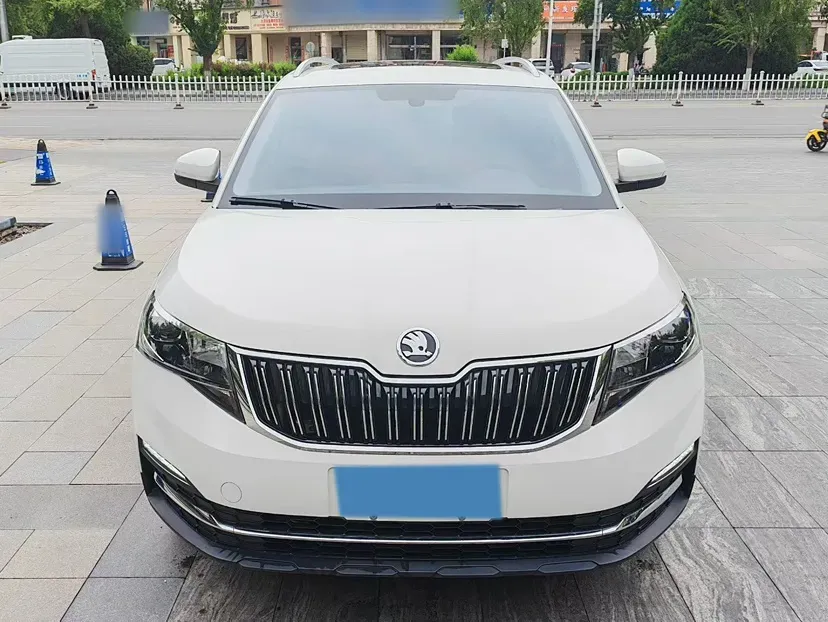 2020 Skoda Kamiq 1.5L 112HP L4 6AT,autocango,china used car exporter,china ev exporter,chinese used car exporter,chinese used ev exporter