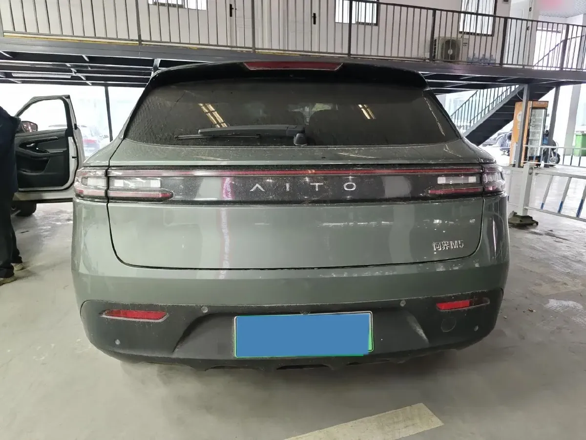 2022 AITO AITO M5 Range Extended 125HP REEV 40KWH,autocango,china used car exporter,china ev exporter,chinese used car exporter,chinese used ev exporter
