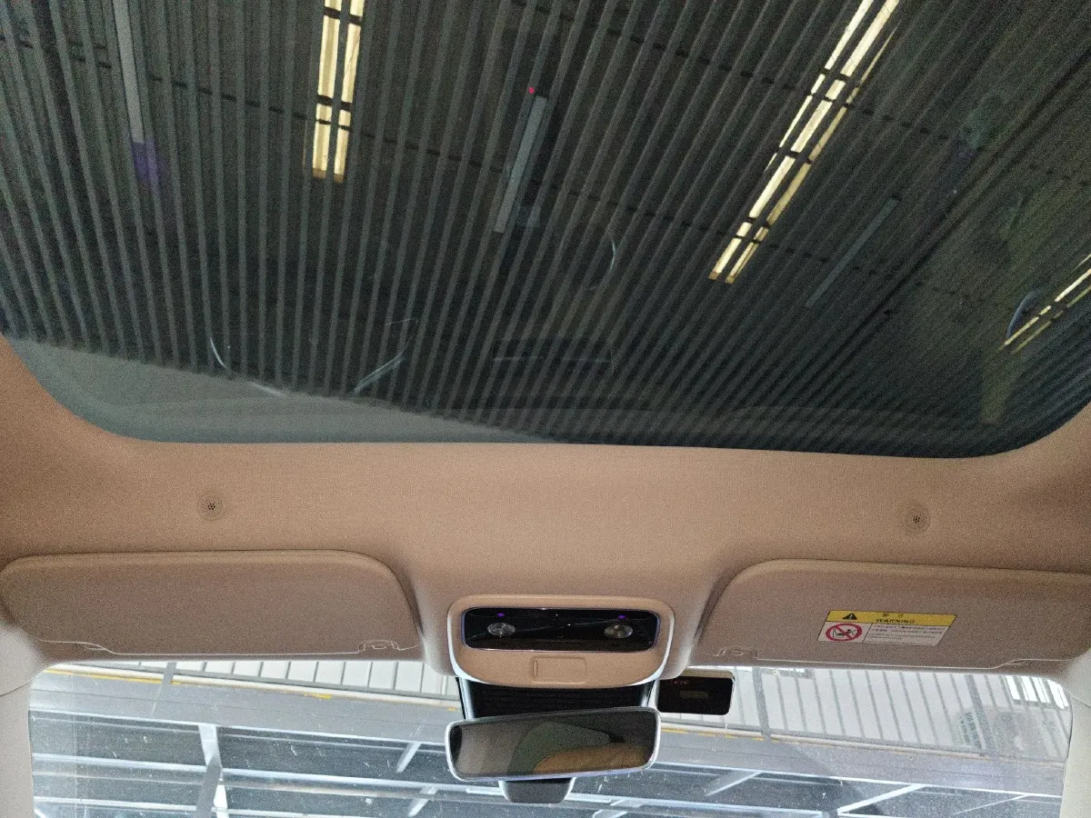 2022 AITO AITO M5 Range Extended 125HP REEV 40KWH,autocango,china used car exporter,china ev exporter,chinese used car exporter,chinese used ev exporter