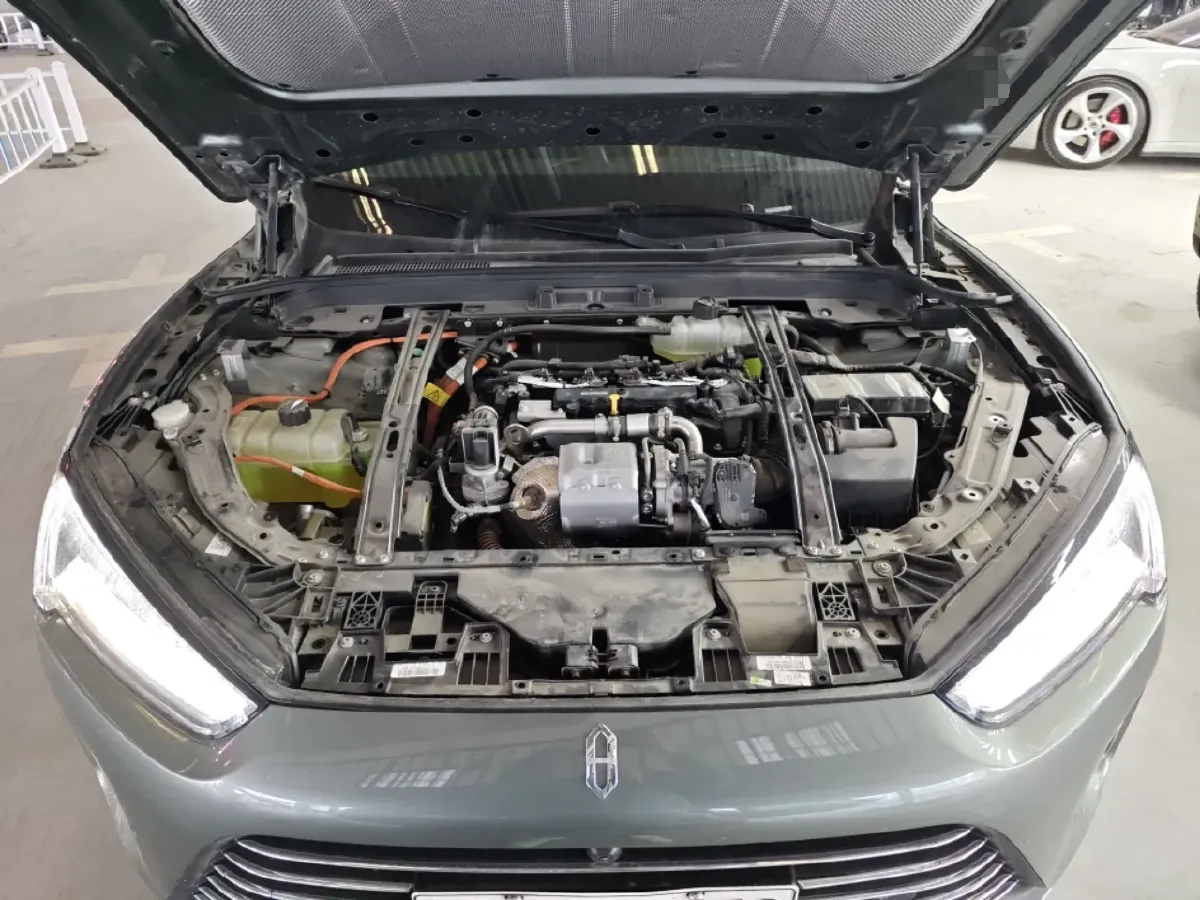 2022 AITO AITO M5 Range Extended 125HP REEV 40KWH,autocango,china used car exporter,china ev exporter,chinese used car exporter,chinese used ev exporter