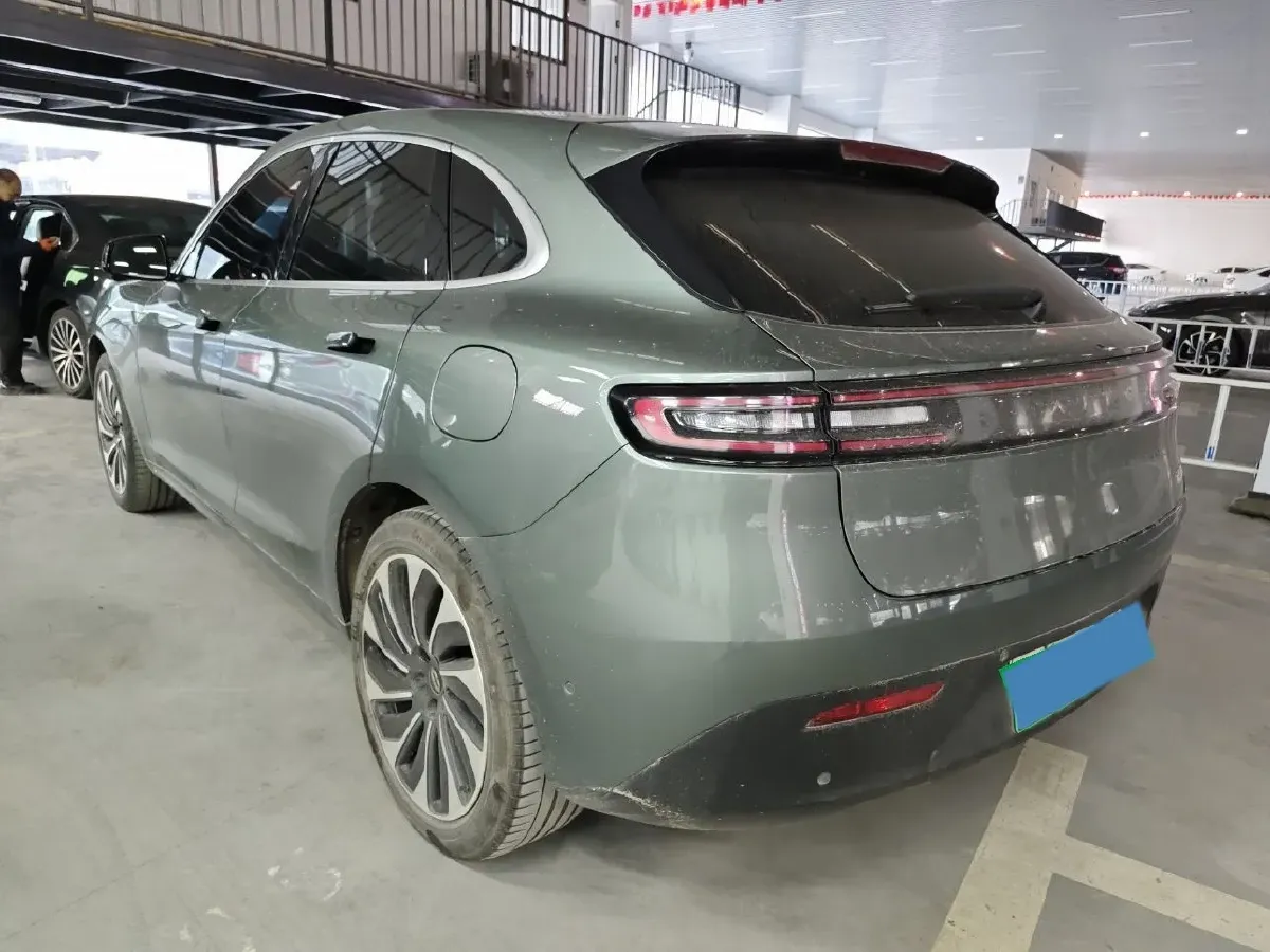 2022 AITO AITO M5 Range Extended 125HP REEV 40KWH,autocango,china used car exporter,china ev exporter,chinese used car exporter,chinese used ev exporter