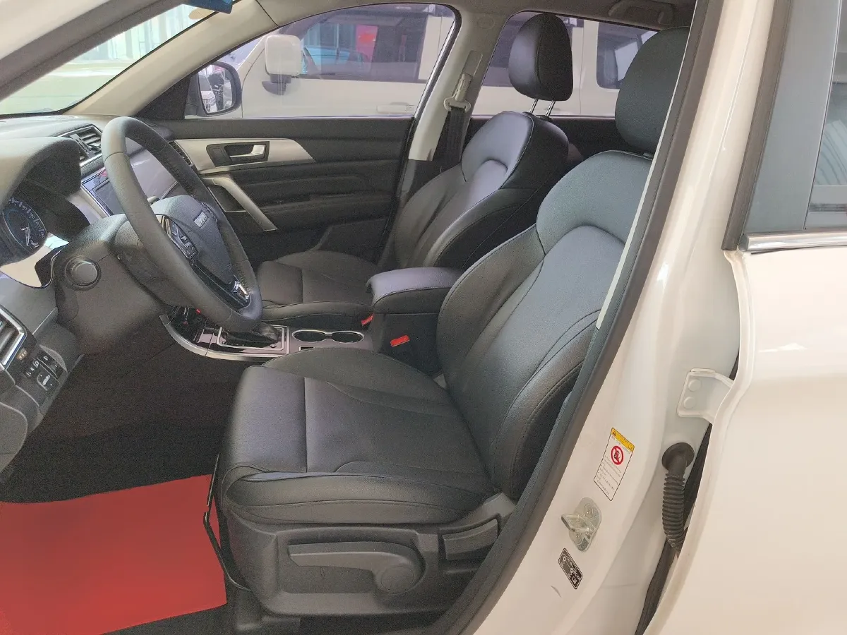 2017 Haval H2 1.5T 150HP L4 6AT,autocango,china used car exporter,china ev exporter,chinese used car exporter,chinese used ev exporter