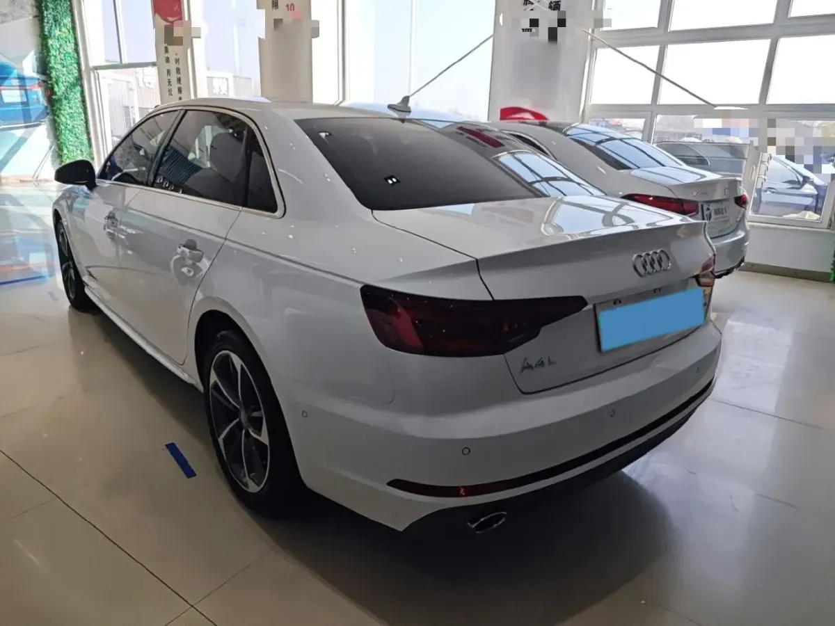 2018 Audi A4L 2.0T 190HP L4 7DCT,autocango,china used car exporter,china ev exporter,chinese used car exporter,chinese used ev exporter