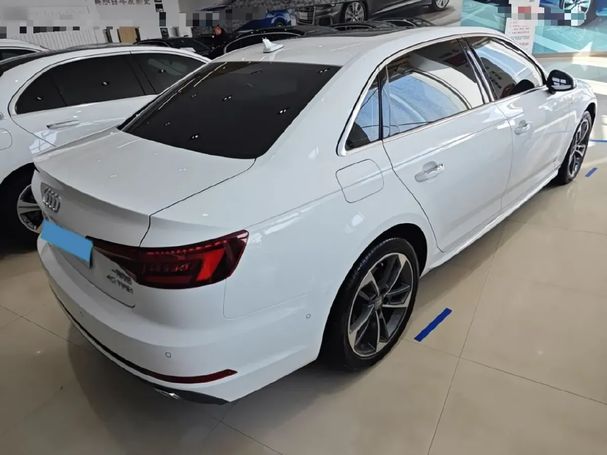2018 Audi A4L 2.0T 190HP L4 7DCT,autocango,china used car exporter,china ev exporter,chinese used car exporter,chinese used ev exporter