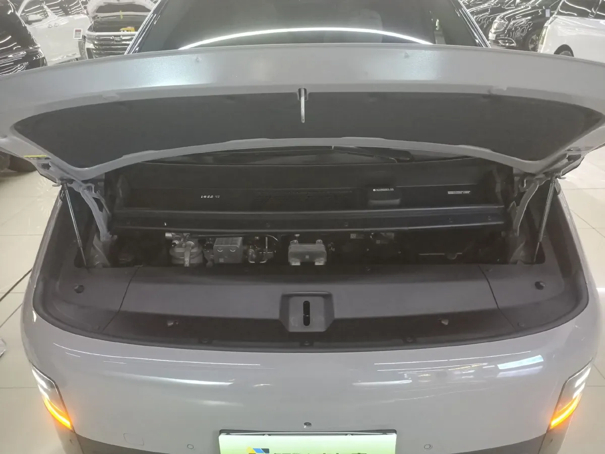 2024 Li MEGA BEV 102.7KWH,autocango,china used car exporter,china ev exporter,chinese used car exporter,chinese used ev exporter