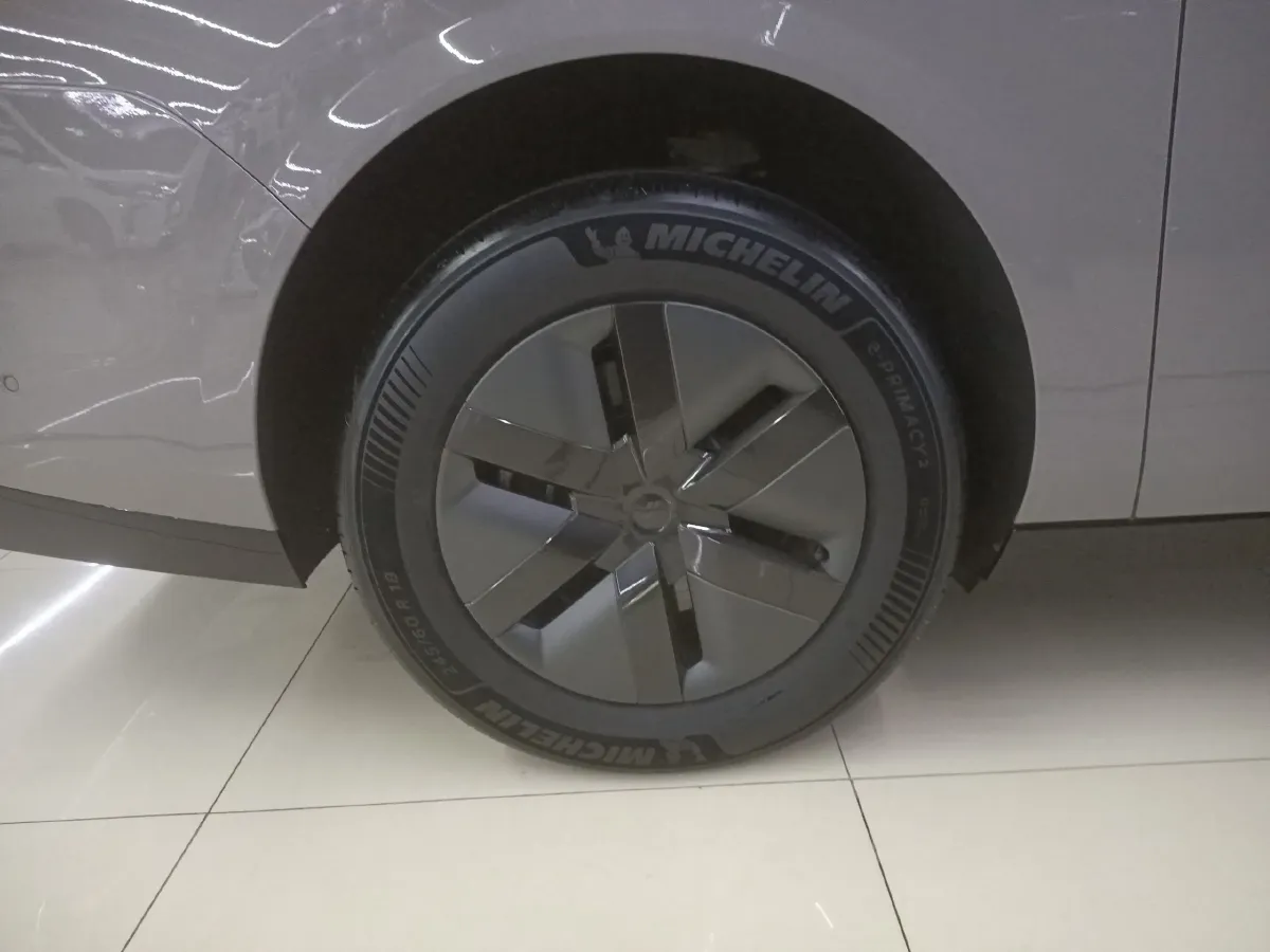 2024 Li MEGA BEV 102.7KWH,autocango,china used car exporter,china ev exporter,chinese used car exporter,chinese used ev exporter