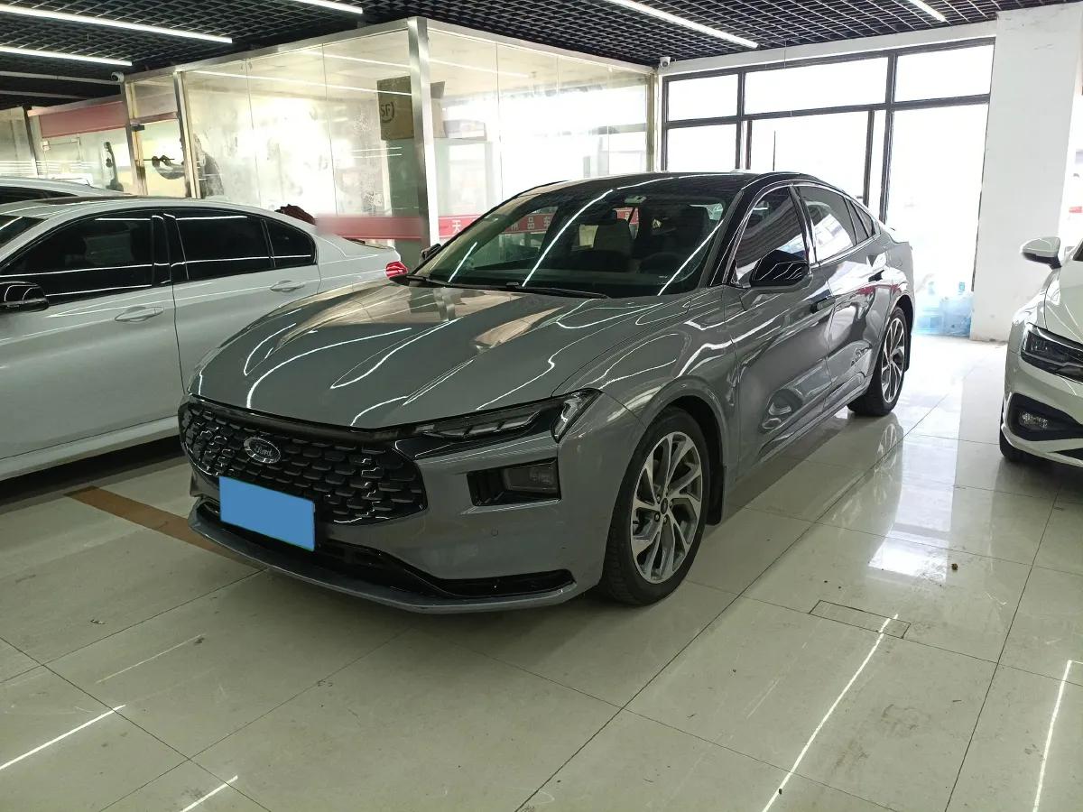 2022 Ford Mondeo 2.0T 238HP L4 8AT,autocango,china used car exporter,china ev exporter,chinese used car exporter,chinese used ev exporter