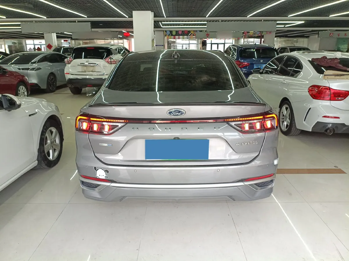2022 Ford Mondeo 2.0T 238HP L4 8AT,autocango,china used car exporter,china ev exporter,chinese used car exporter,chinese used ev exporter