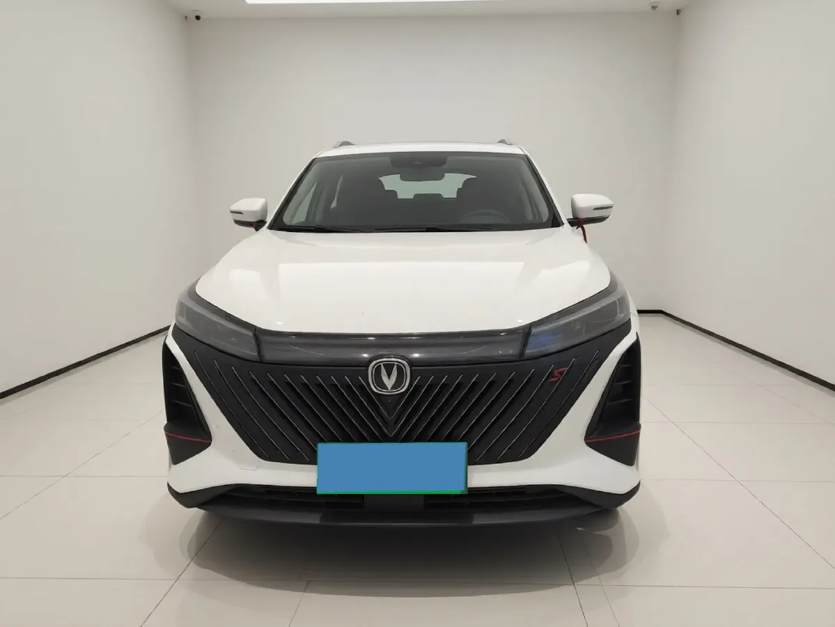 2022 ChangAn CS75 Plus 2.0T 233HP L4 8AT,autocango,china used car exporter,china ev exporter,chinese used car exporter,chinese used ev exporter