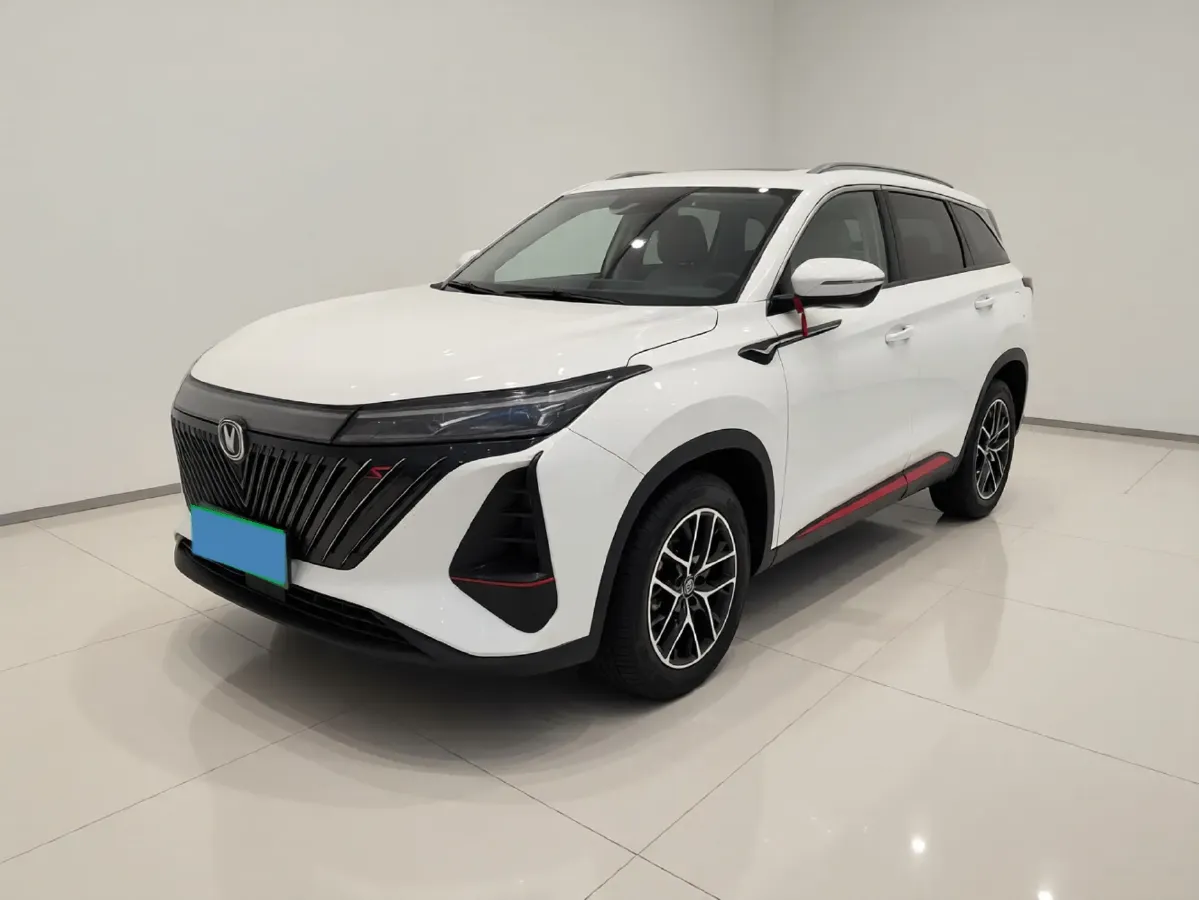 2022 ChangAn CS75 Plus 2.0T 233HP L4 8AT,autocango,china used car exporter,china ev exporter,chinese used car exporter,chinese used ev exporter