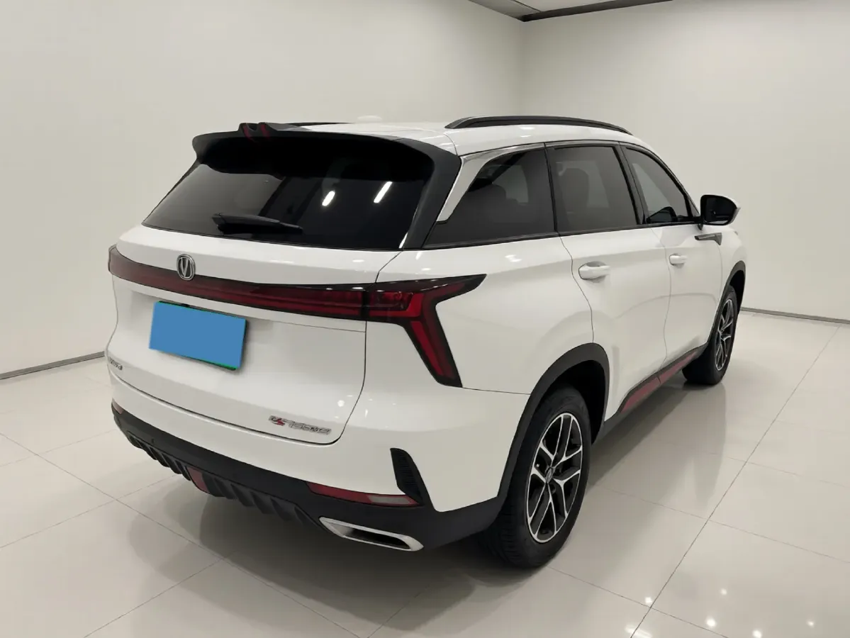 2022 ChangAn CS75 Plus 2.0T 233HP L4 8AT,autocango,china used car exporter,china ev exporter,chinese used car exporter,chinese used ev exporter