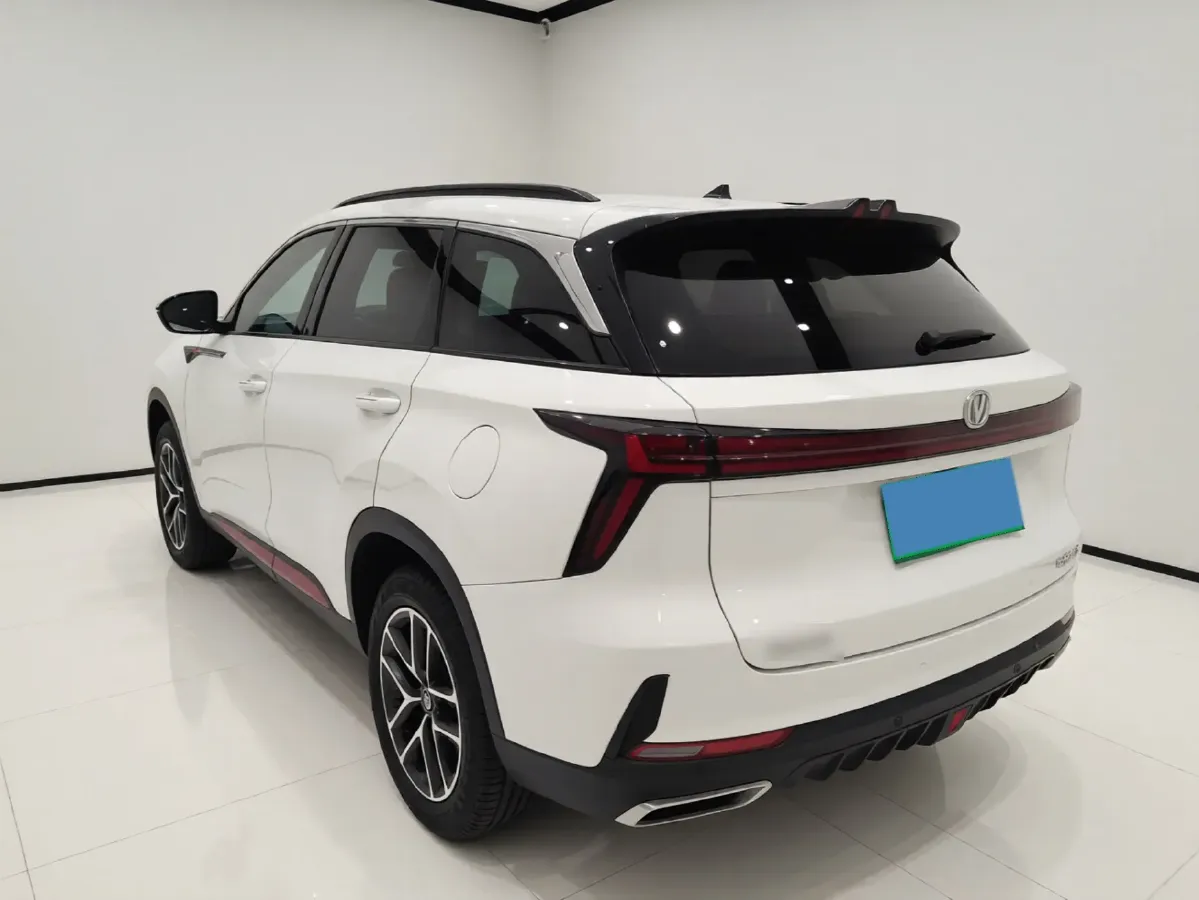 2022 ChangAn CS75 Plus 2.0T 233HP L4 8AT,autocango,china used car exporter,china ev exporter,chinese used car exporter,chinese used ev exporter