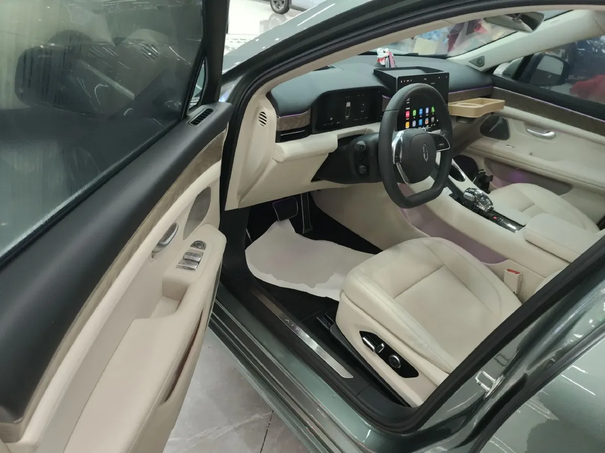 2022 AITO AITO M5 Range Extended 125HP REEV 40KWH,autocango,china used car exporter,china ev exporter,chinese used car exporter,chinese used ev exporter