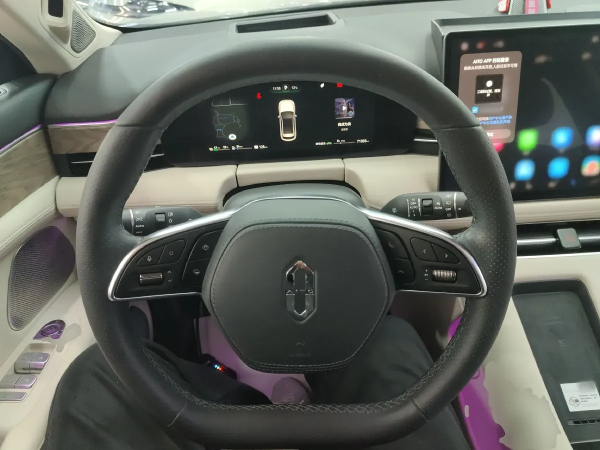 2022 AITO AITO M5 Range Extended 125HP REEV 40KWH,autocango,china used car exporter,china ev exporter,chinese used car exporter,chinese used ev exporter