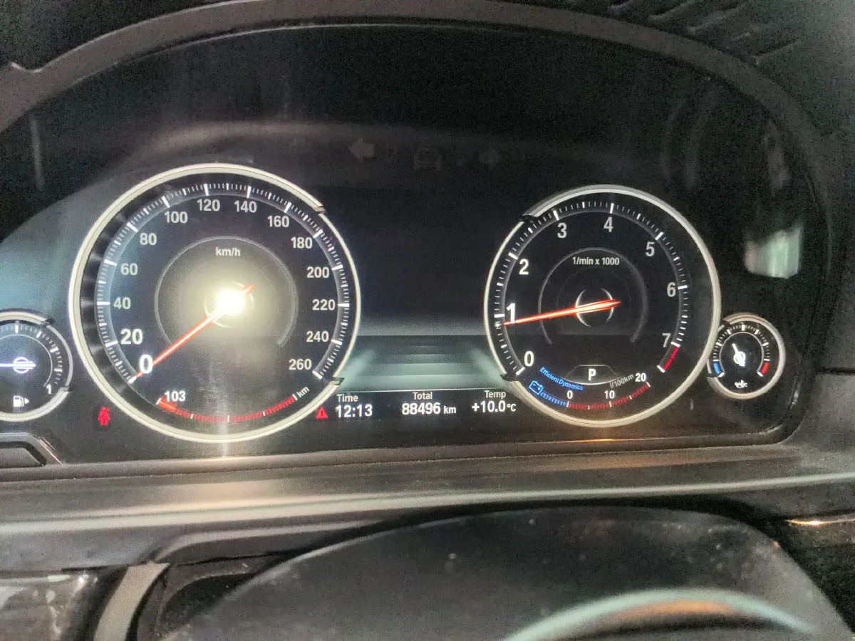 2014 BMW 5 Series 2.0T 218HP L4 8AT,autocango,china used car exporter,china ev exporter,chinese used car exporter,chinese used ev exporter