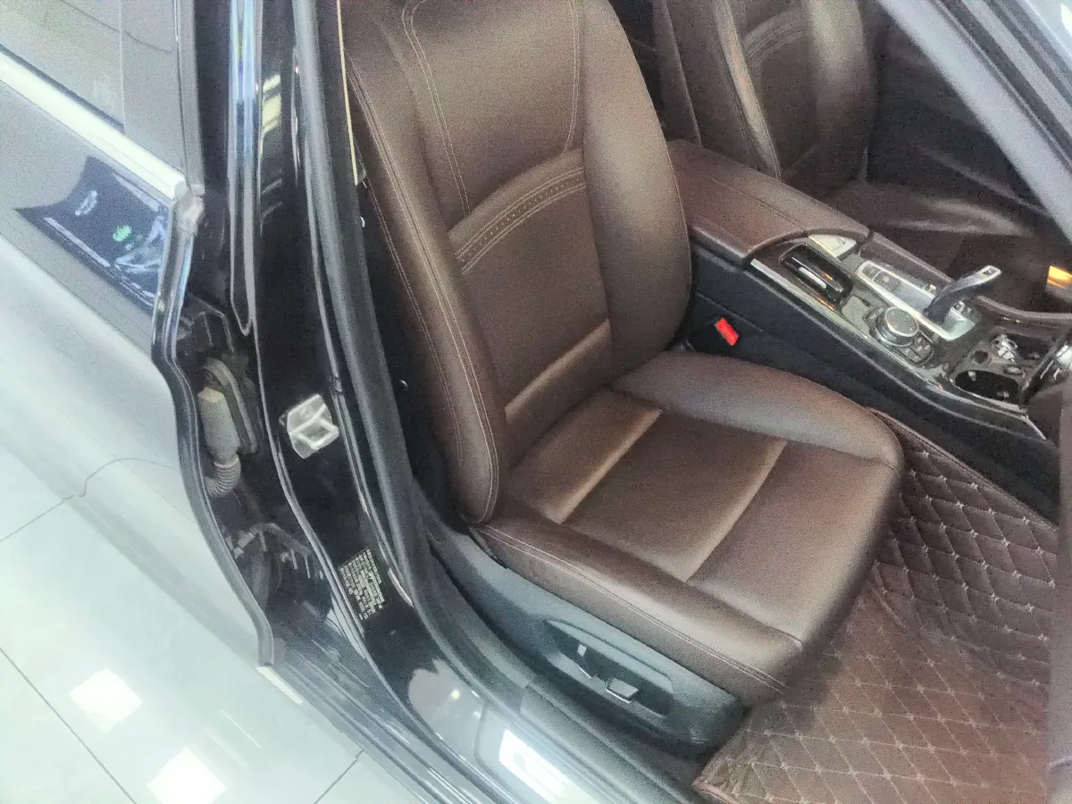 2014 BMW 5 Series 2.0T 218HP L4 8AT,autocango,china used car exporter,china ev exporter,chinese used car exporter,chinese used ev exporter