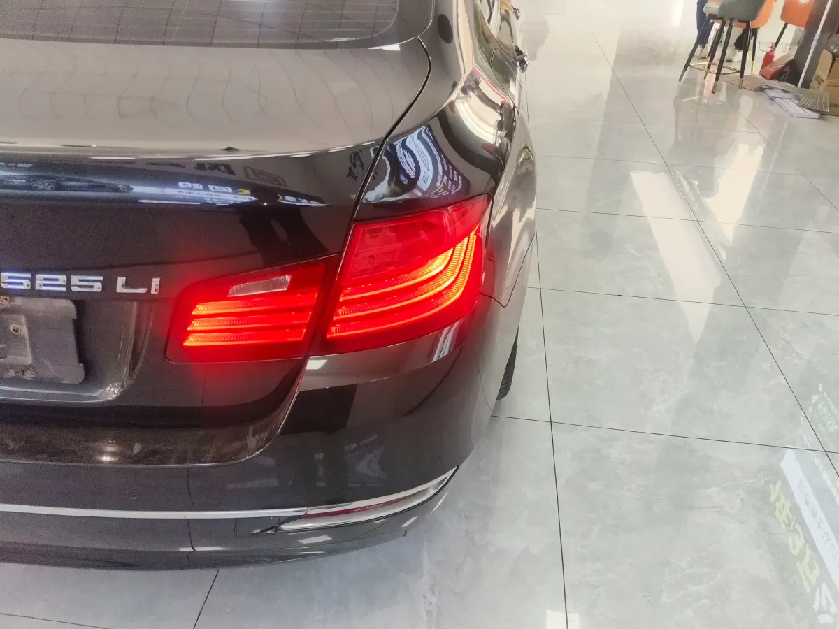 2014 BMW 5 Series 2.0T 218HP L4 8AT,autocango,china used car exporter,china ev exporter,chinese used car exporter,chinese used ev exporter