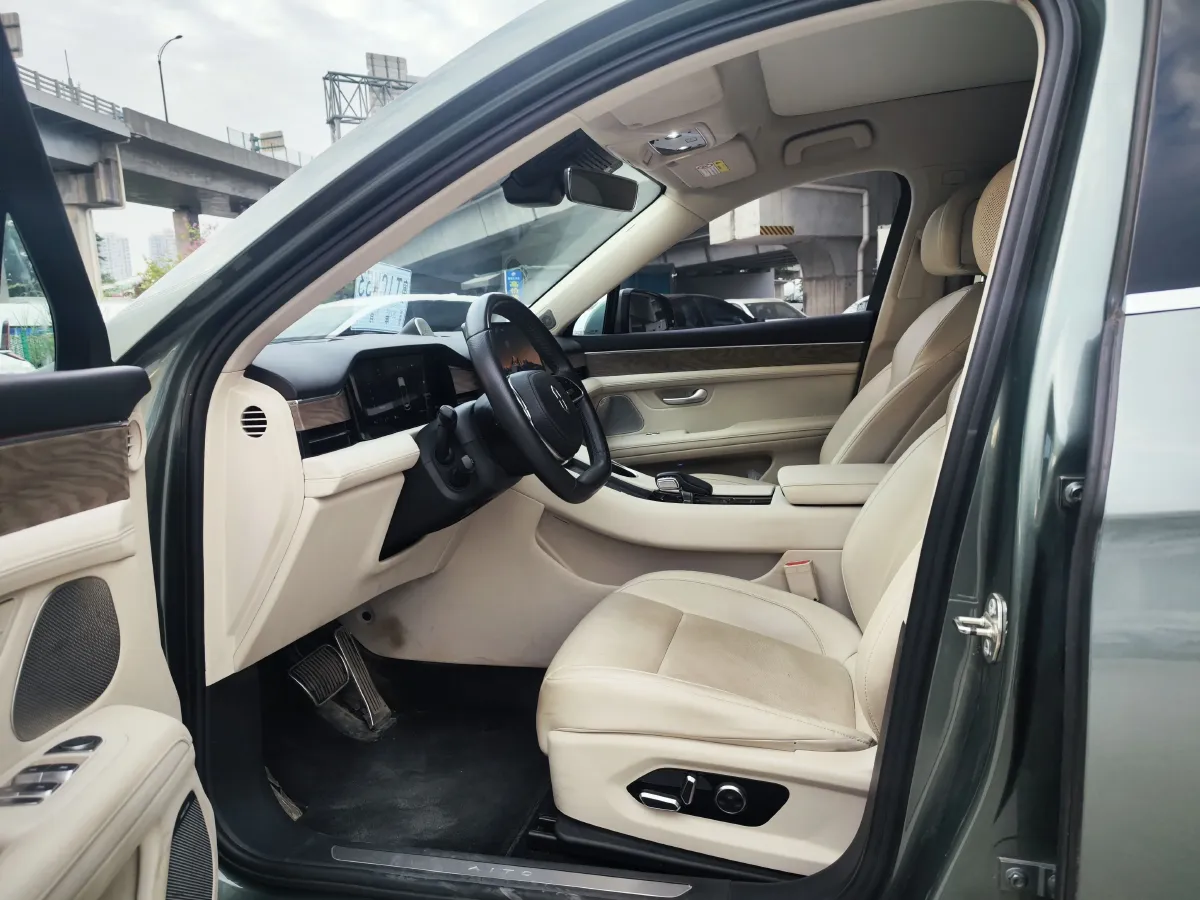 2022 AITO AITO M5 Range Extended 125HP REEV 40KWH,autocango,china used car exporter,china ev exporter,chinese used car exporter,chinese used ev exporter