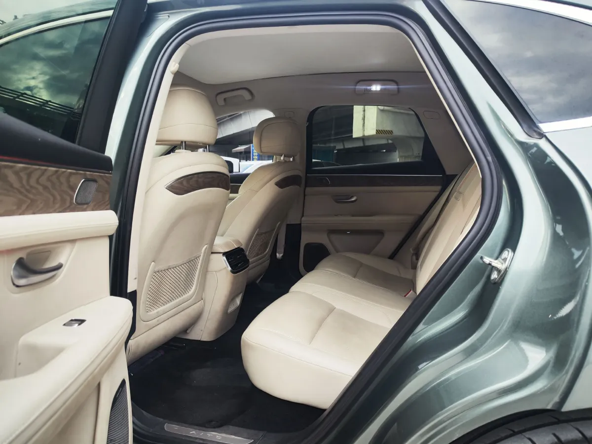 2022 AITO AITO M5 Range Extended 125HP REEV 40KWH,autocango,china used car exporter,china ev exporter,chinese used car exporter,chinese used ev exporter