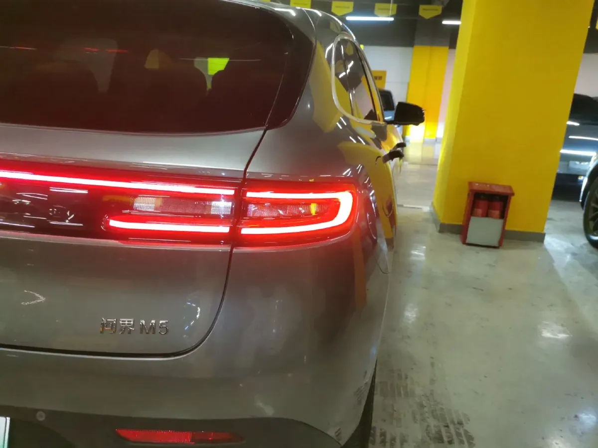 2022 AITO AITO M5 Range Extended 125HP REEV 40KWH,autocango,china used car exporter,china ev exporter,chinese used car exporter,chinese used ev exporter