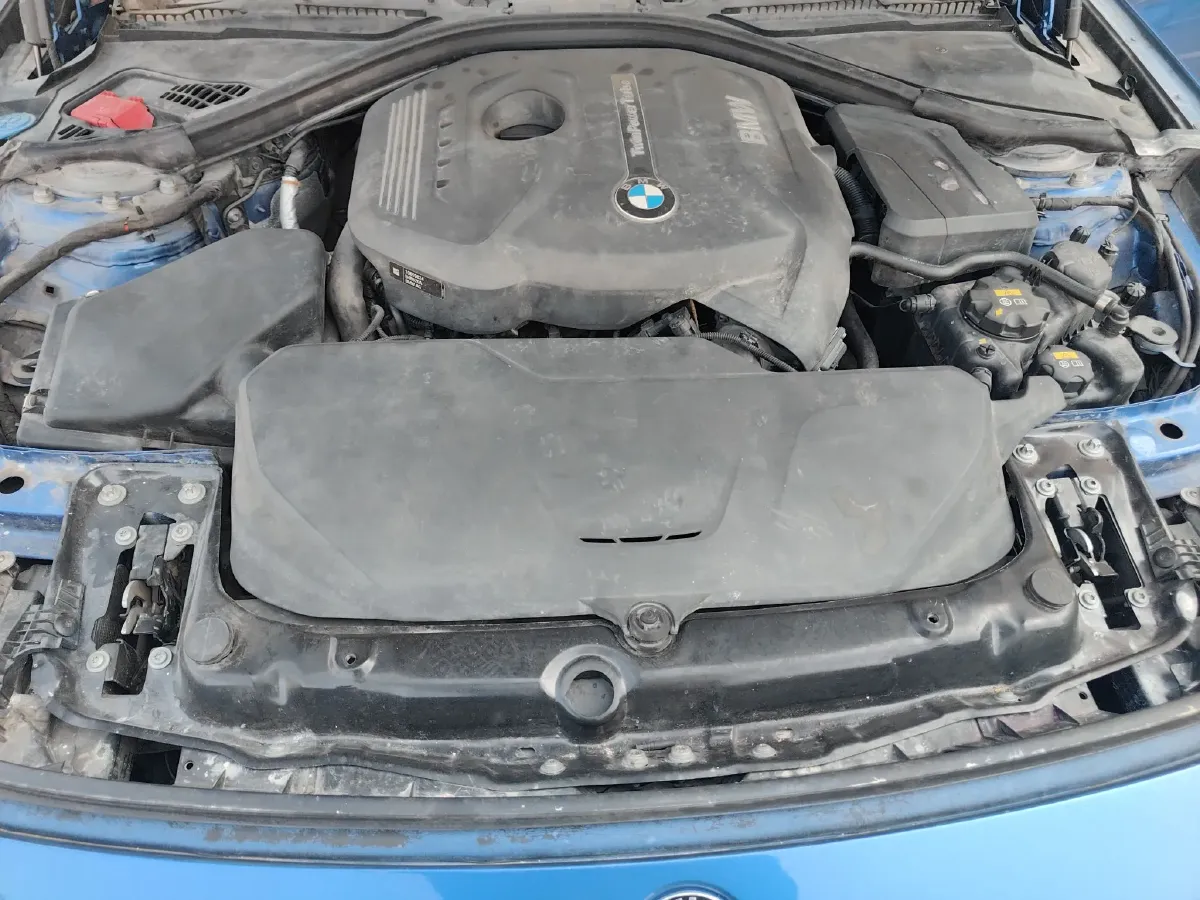 2017 BMW 3 Series GT 2.0T 184HP L4 8AT,autocango,china used car exporter,china ev exporter,chinese used car exporter,chinese used ev exporter