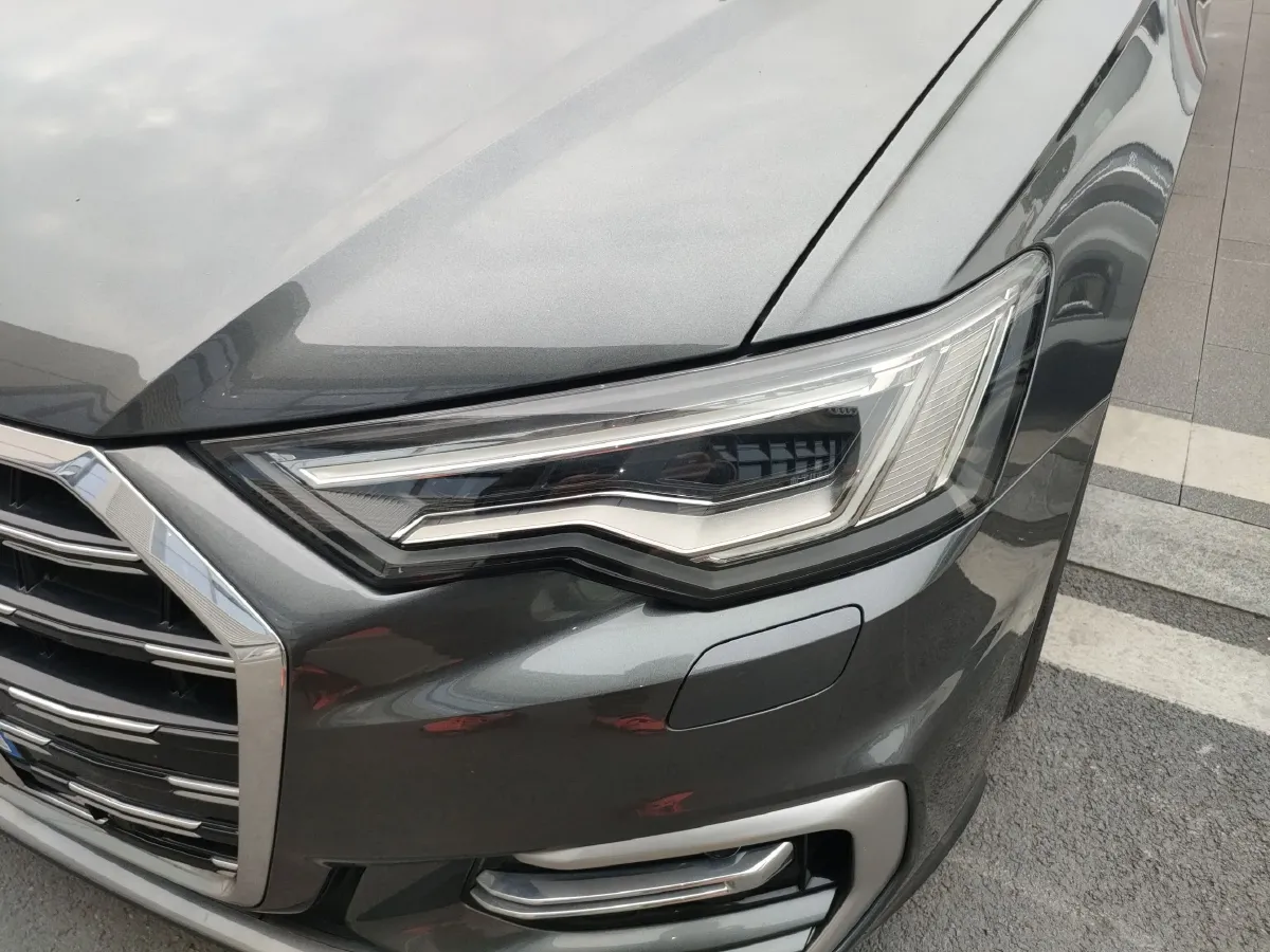 2024 Audi A6L 2.0T 245HP L4 7DCT,autocango,china used car exporter,china ev exporter,chinese used car exporter,chinese used ev exporter