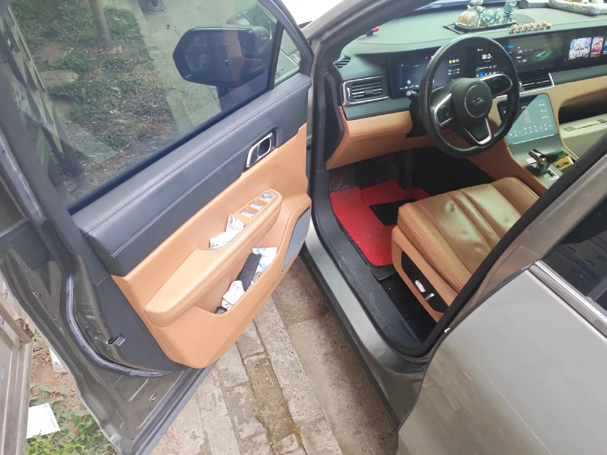 2020 Li ONE Range Extended 131HP REEV 40.5KWH,autocango,china used car exporter,china ev exporter,chinese used car exporter,chinese used ev exporter