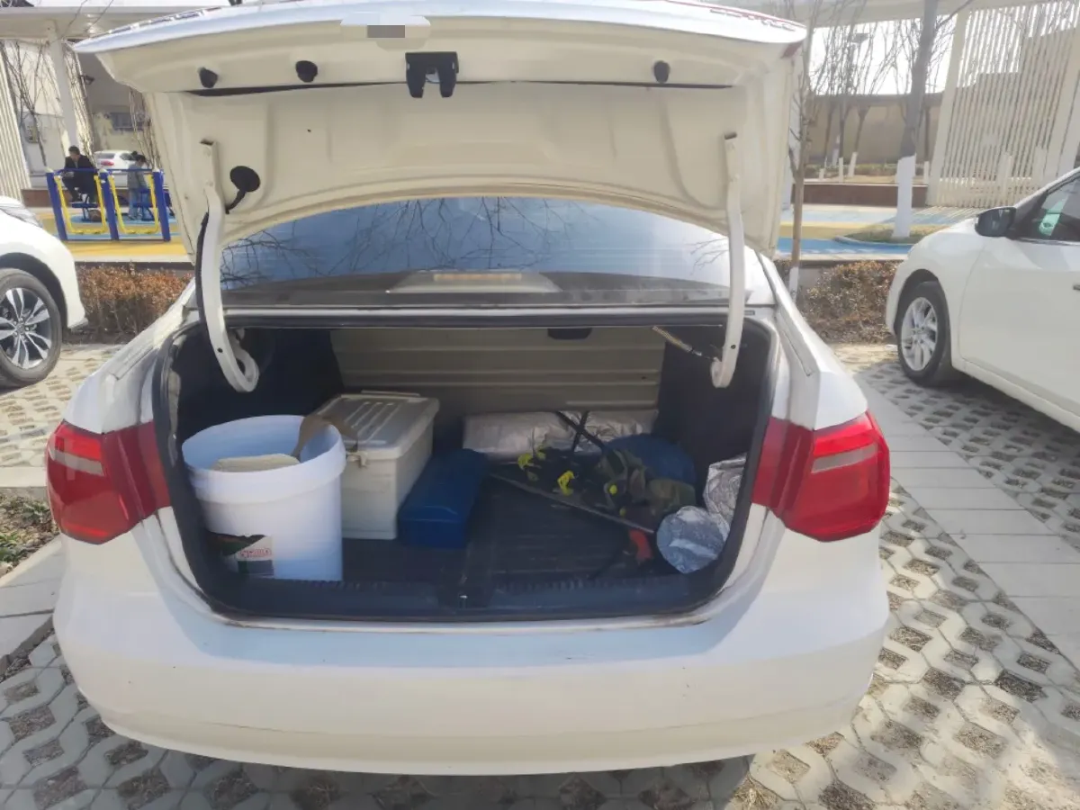 2015 Volkswagen Jetta 1.6L 110HP L4 5MT,autocango,china used car exporter,china ev exporter,chinese used car exporter,chinese used ev exporter